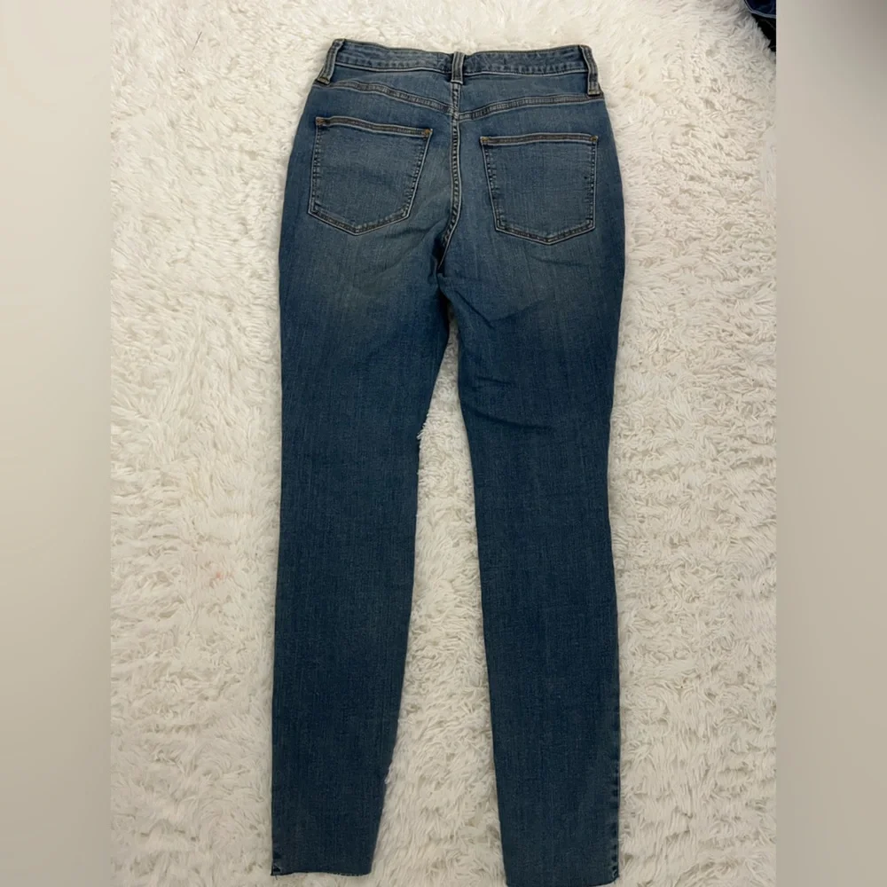 Universal Thread High-rise Skinny Jean - Picture 3 of 4
